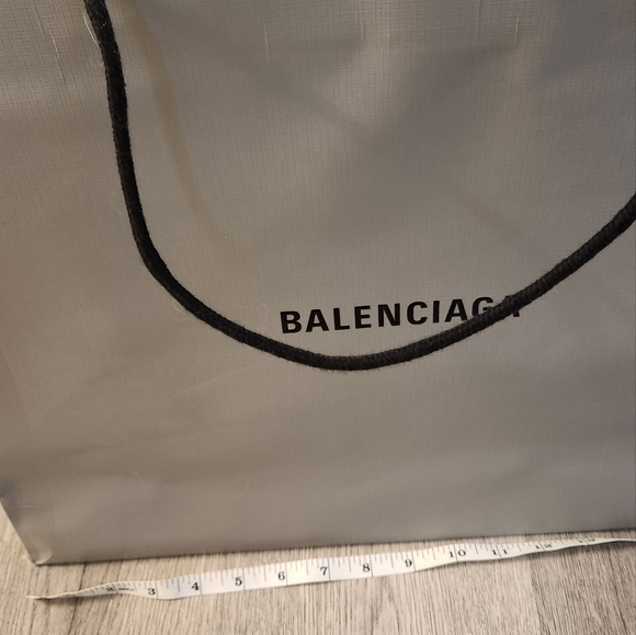 Balenciaga gift bag (large) - Picture 6 of 6